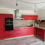 Cerny Vlk, Appartement Borová Lada
