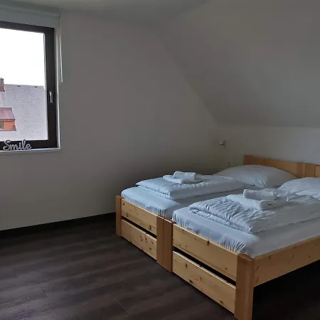 Cerny Vlk, Borová Lada