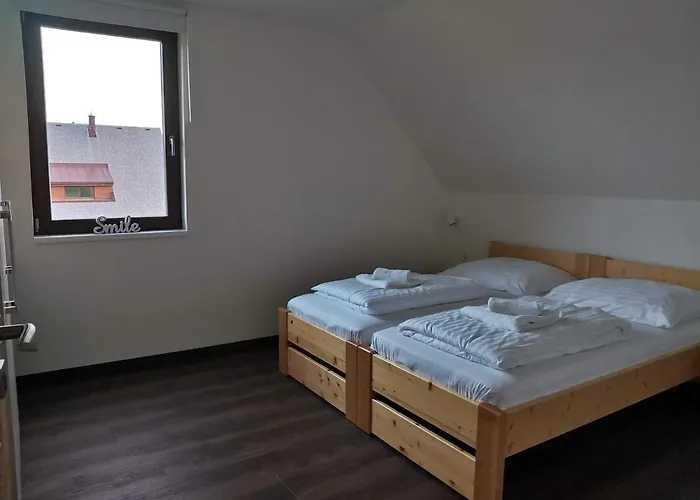 Cerny Vlk, Borová Lada